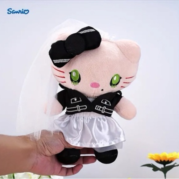 Hello Kitty Accessories - Hello Kitty Halloween Bride Doll